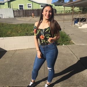 Meet your Posher, Juliana